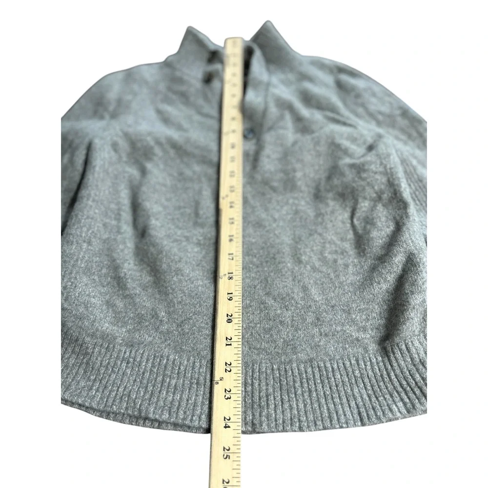 Banana‎ Republic Men's Light Gray Mock Neck Button Up Knit Sweater M/L